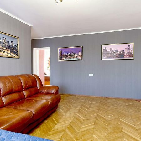 L3-82 Main Street- Modern New Three 3 Separate 3Bedrooms 100 M2 - Central Location, Metro Palace Of Sports - Gulliver Mall, Arena City Kiev Eksteriør bilde