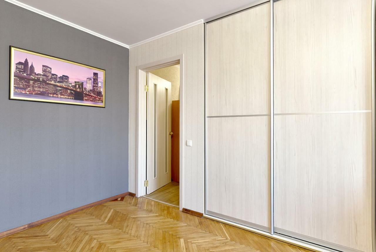 L3-82 Main Street- Modern New Three 3 Separate 3Bedrooms 100 M2 - Central Location, Metro Palace Of Sports - Gulliver Mall, Arena City Kiev Eksteriør bilde